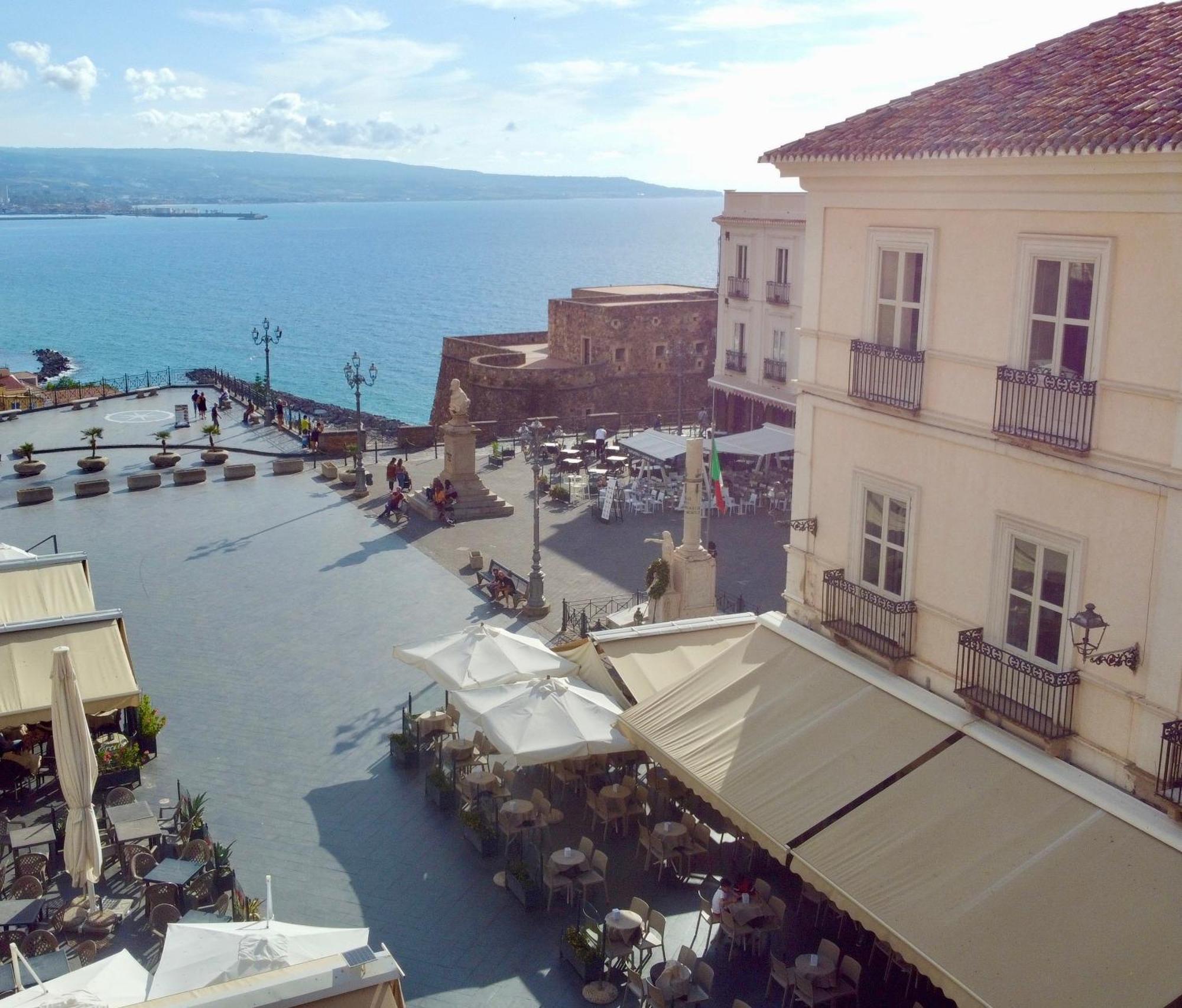 Hotel Della Piazza Pizzo  Extérieur photo