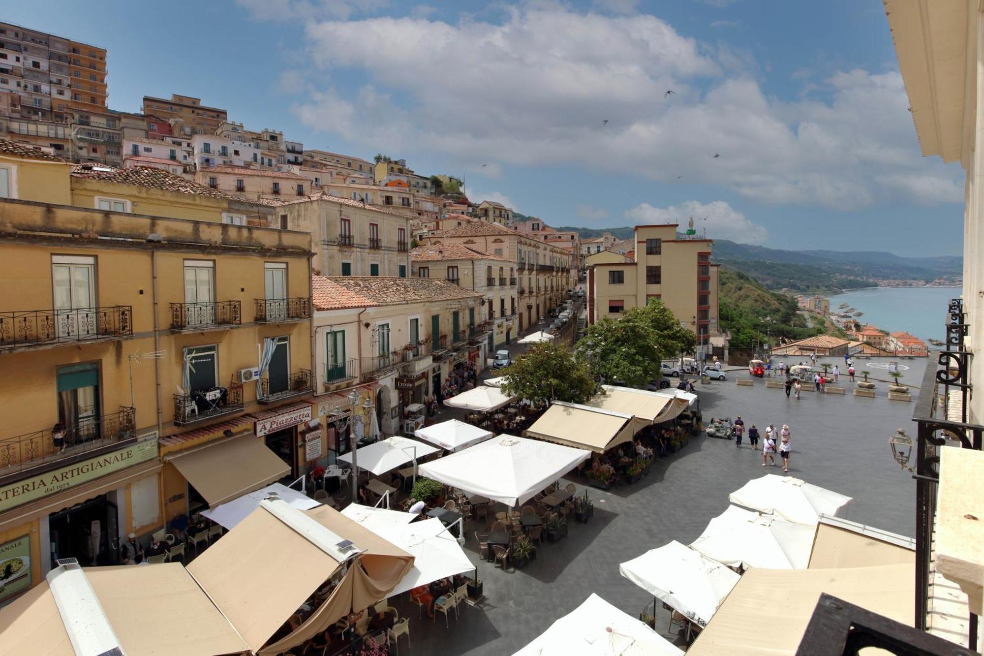 Hotel Della Piazza Pizzo  Extérieur photo