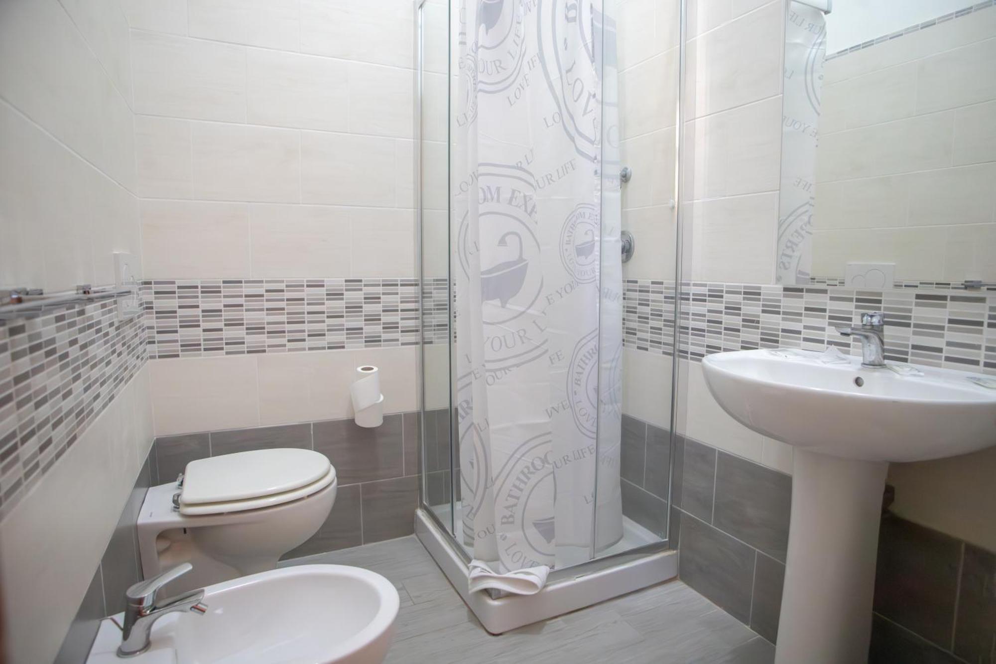 Hotel Della Piazza Pizzo  Extérieur photo